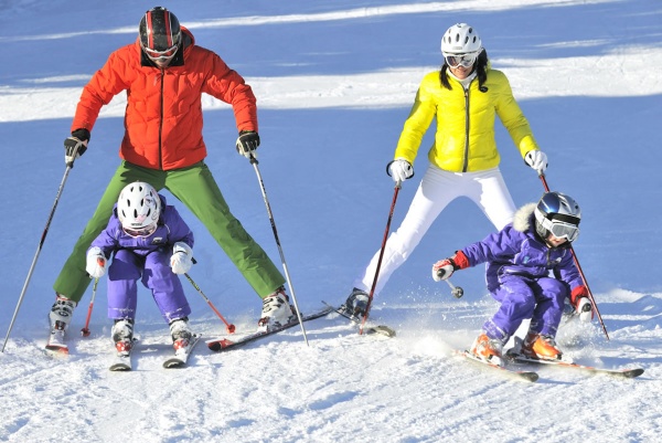 Skiurlaub mit Kind in der Skischaukel Filzmoos-Neuberg © TVB Filzmoos / Sepp Mallaun