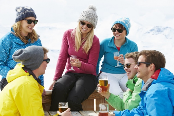 Skiurlaub mit Freunden inkl. Aprés-Ski in Österreich